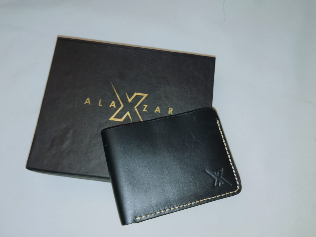 𝐌𝐞𝐧’𝐬 𝐑𝐮𝐠𝐠𝐞𝐝 𝐁𝐥𝐚𝐜𝐤 𝐋𝐞𝐚𝐭𝐡𝐞𝐫 𝐖𝐚𝐥𝐥𝐞𝐭 – 𝐃𝐮𝐫𝐚𝐛𝐥𝐞 & 𝐏𝐫𝐞𝐦𝐢𝐮𝐦 𝐐𝐮𝐚𝐥𝐢𝐭𝐲