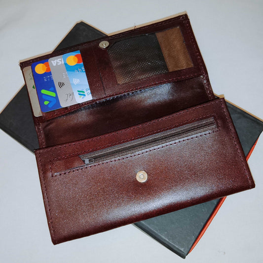 𝐄𝐥𝐞𝐠𝐚𝐧𝐭 𝐖𝐨𝐦𝐞𝐧’𝐬 𝐋𝐞𝐚𝐭𝐡𝐞𝐫 𝐂𝐥𝐮𝐭𝐜𝐡 – 𝐏𝐫𝐞𝐦𝐢𝐮𝐦 𝐐𝐮𝐚𝐥𝐢𝐭𝐲 & 𝐒𝐦𝐨𝐨𝐭𝐡 𝐅𝐢𝐧𝐢𝐬𝐡